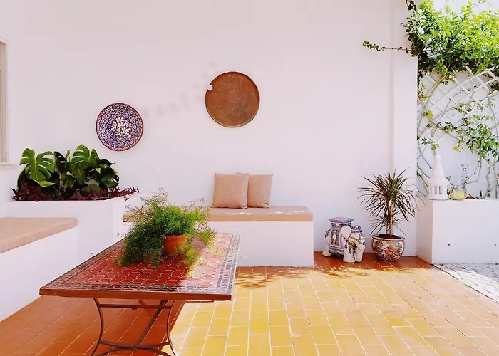 Casa Lisroyan - Pool & Garden In Armacao