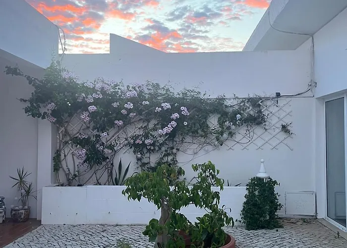 Casa Lisroyan - Pool & Garden In Armacao