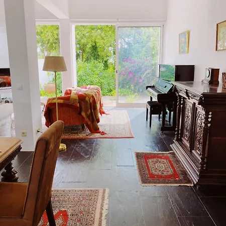Casa Lisroyan - Pool & Garden In Armacao فيلة ألكانتيريا