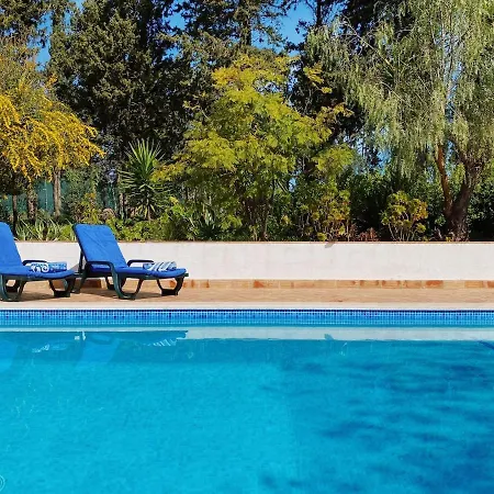 Casa Lisroyan - Pool & Garden In Armacao