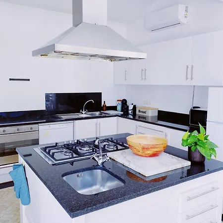 Βίλα Casa Lisroyan - Pool & Garden In Armacao Alcantarilha