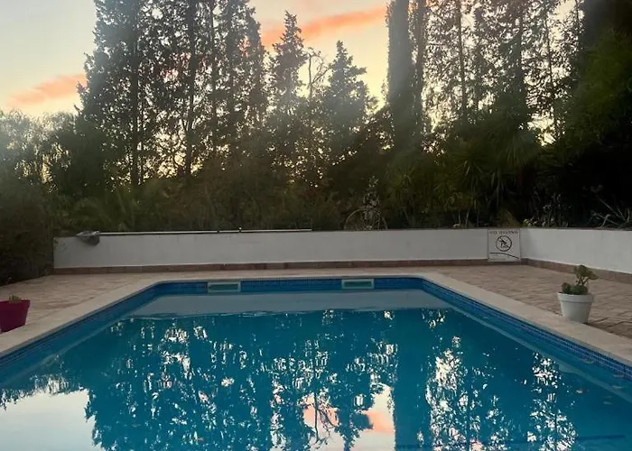 Casa Lisroyan - Pool & Garden In Armacao * Alcantarilha