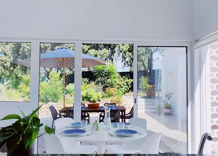 Casa Lisroyan - Pool & Garden In Armacao Alcantarilha