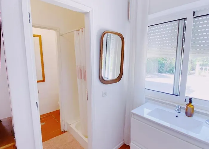 Casa Lisroyan - Pool & Garden In Armacao *