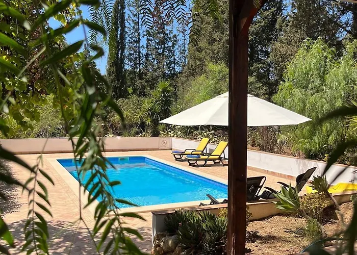 Villa Casa Lisroyan - Pool & Garden In Armacao Alcantarilha